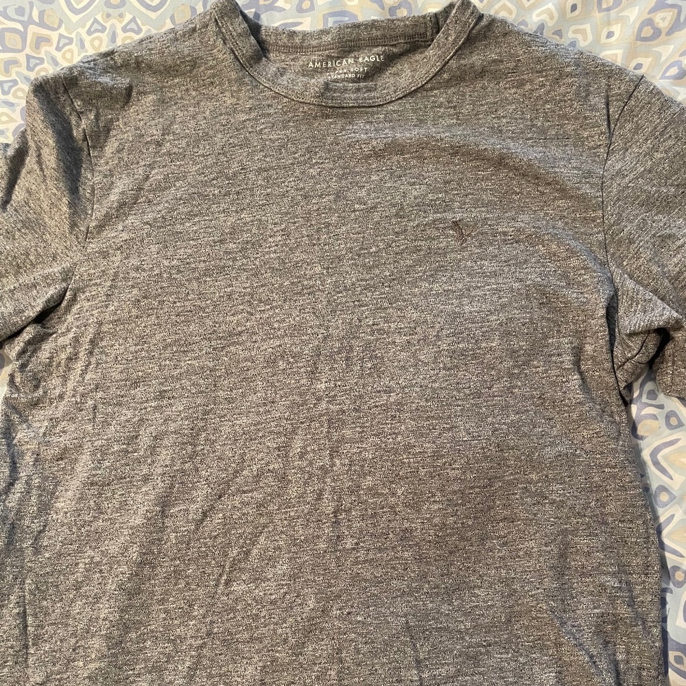 Men’s American Eagle Tshirt